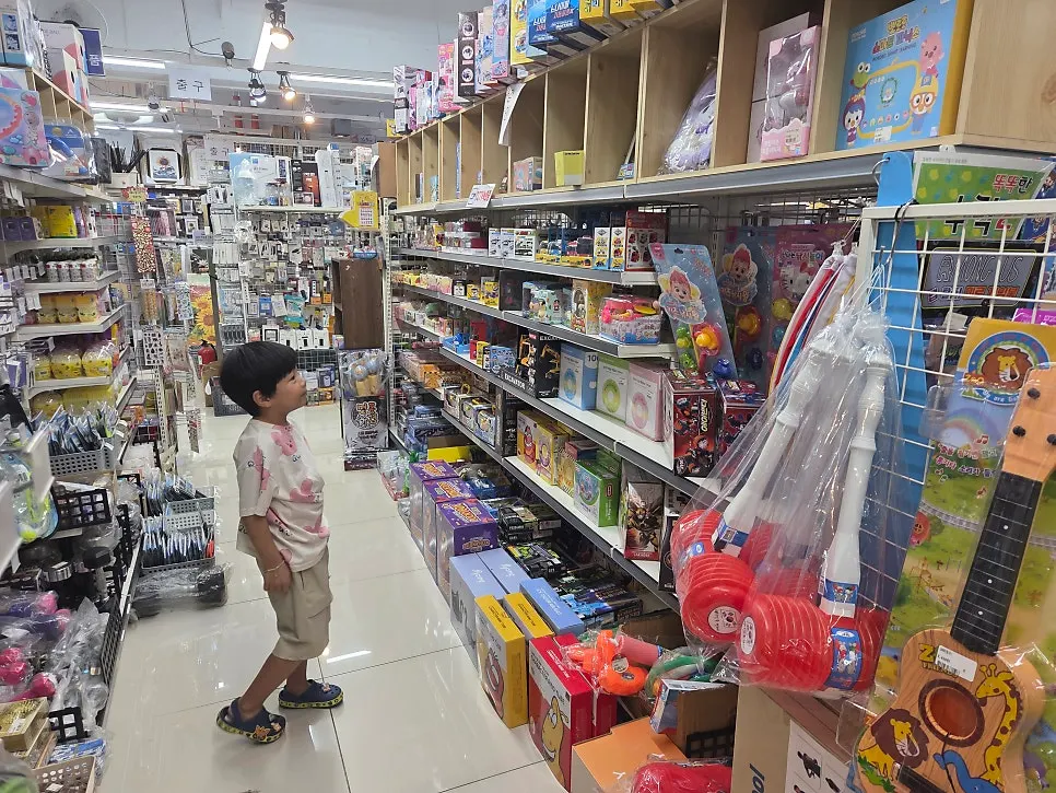 Toy shelves at the On Saenghwal toy corner