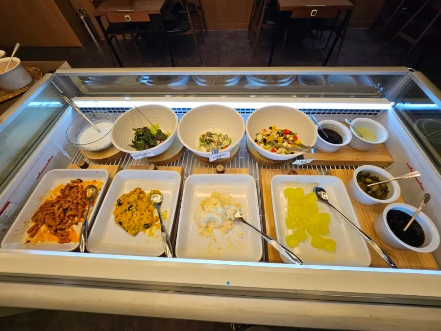 오퍼스240 하남감일점 샐러드바 구성 안내