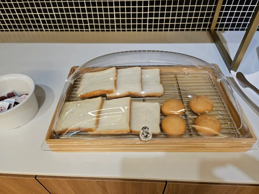 오퍼스240 샐러드바 전체 코너