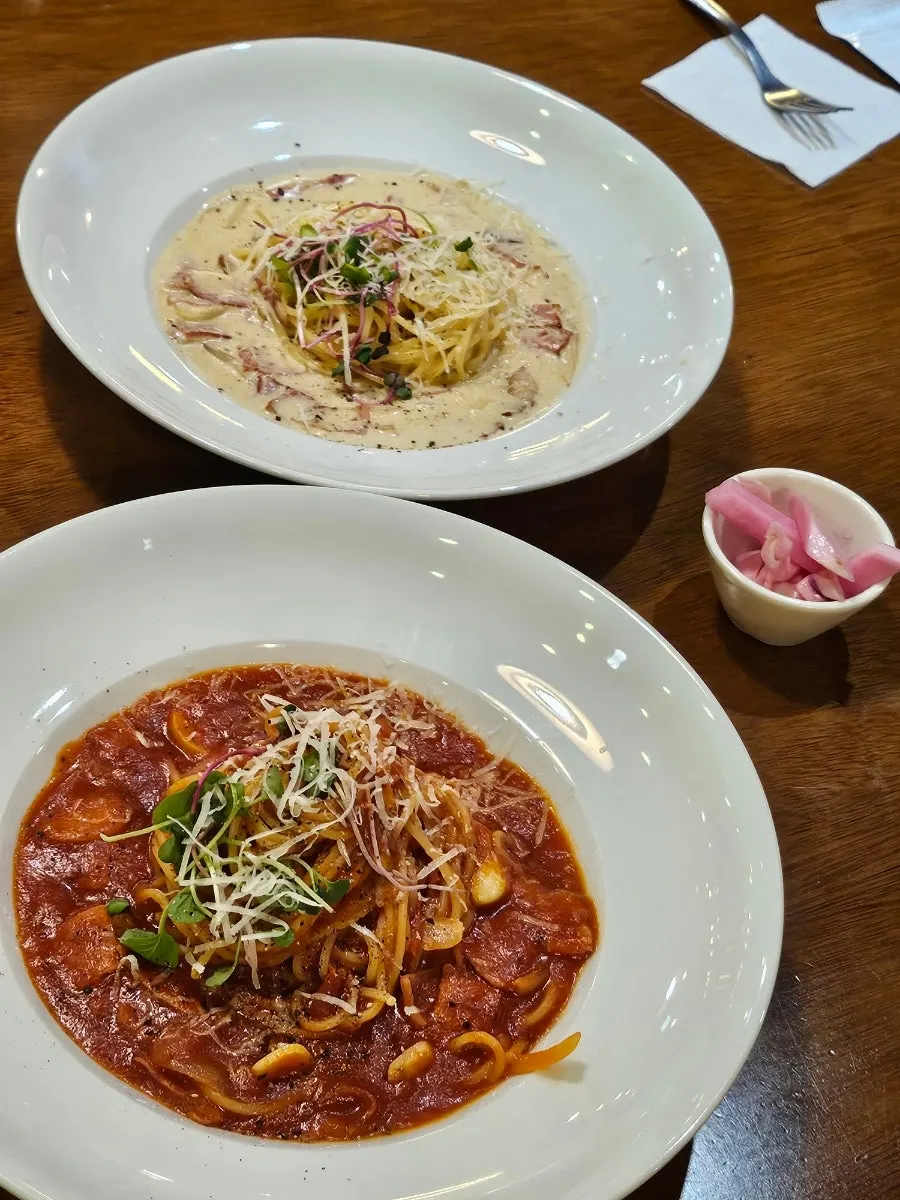 베이컨토마토파스타 한 접시