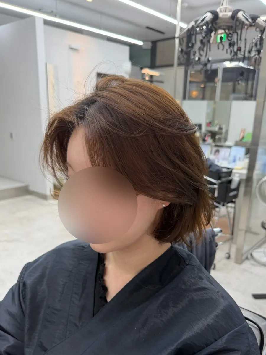 Before shot of the lightened hair before dyeing