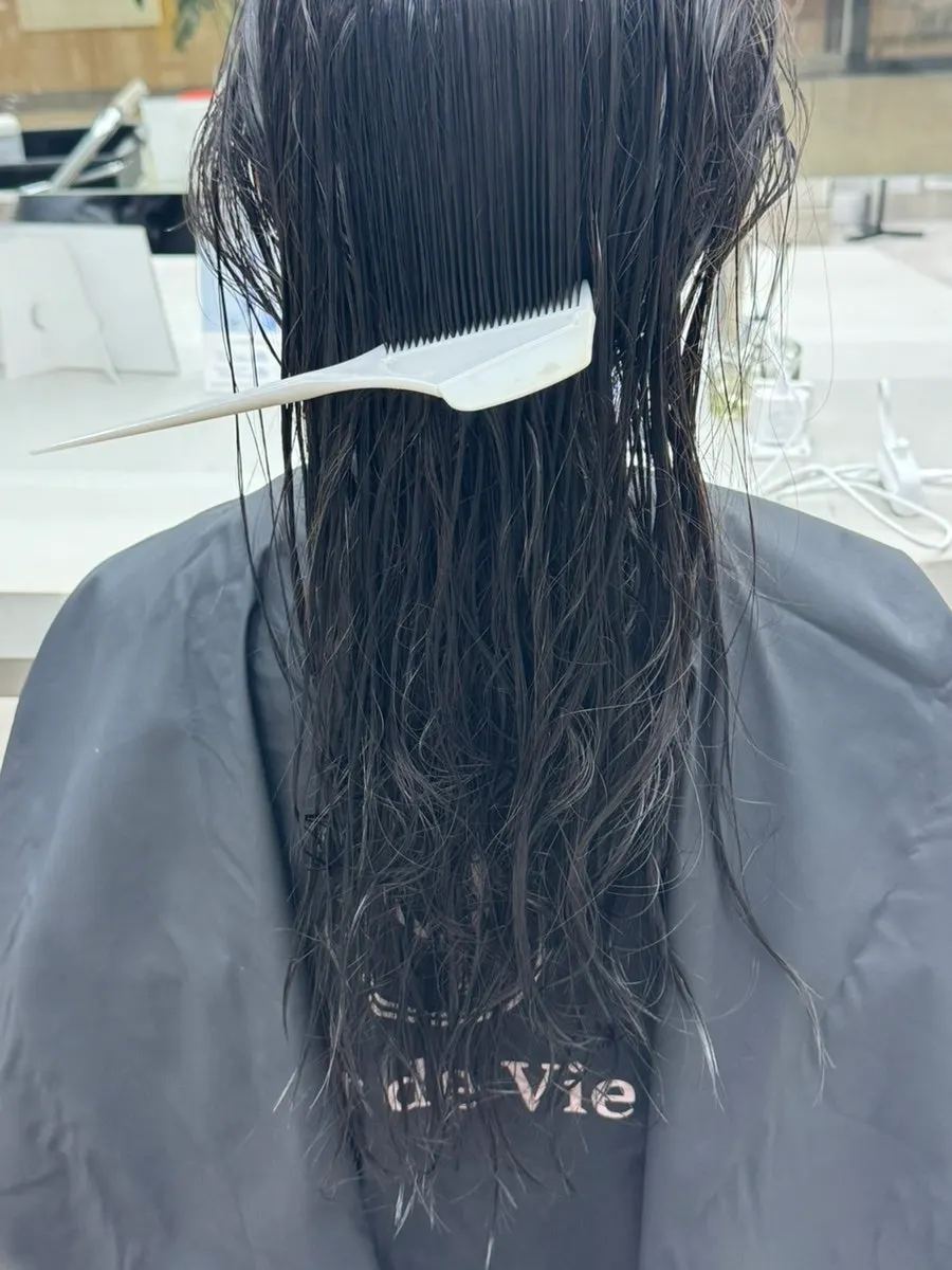 Ends of the long hair before the clinic