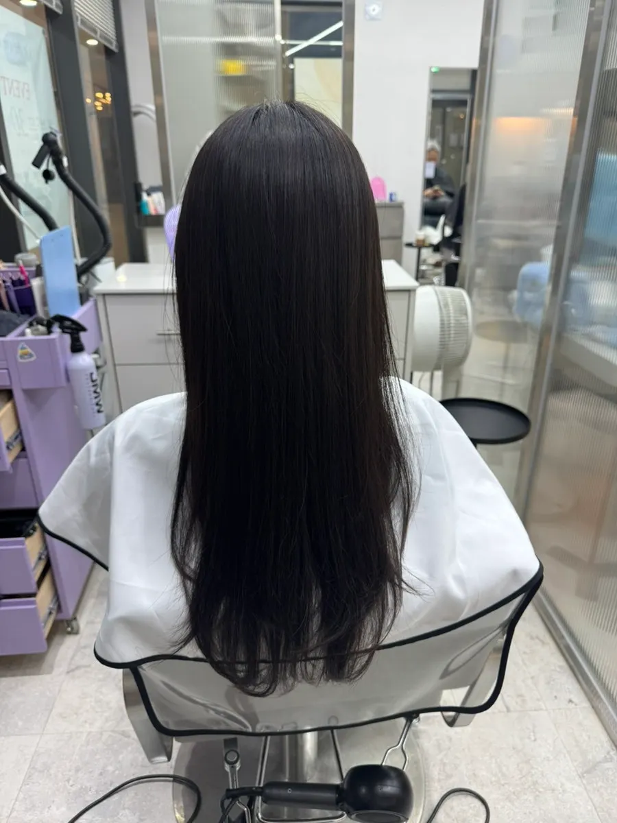 Back view of the smoothed-out hair