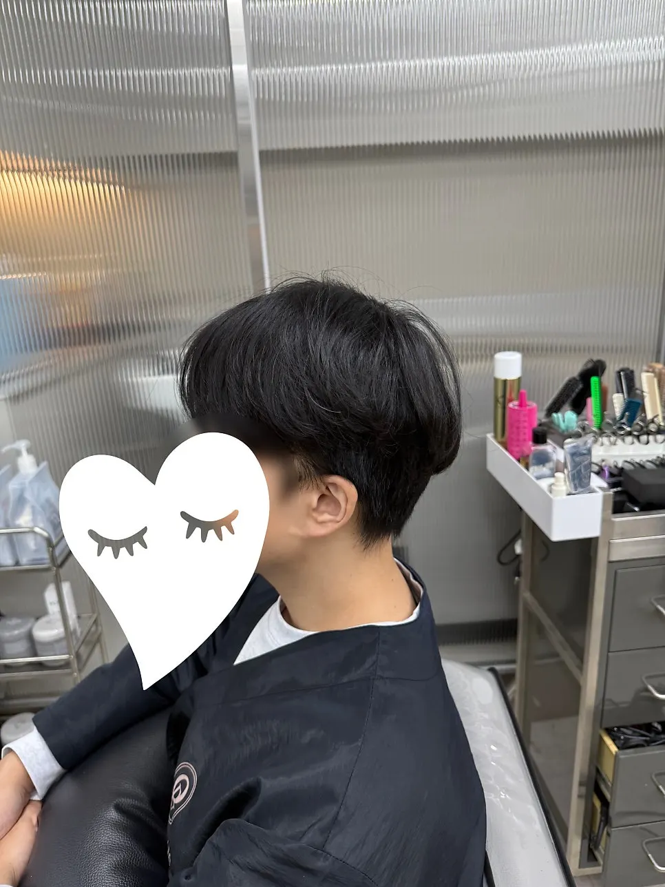 매장 한쪽 헤어 제품 진열 모습
