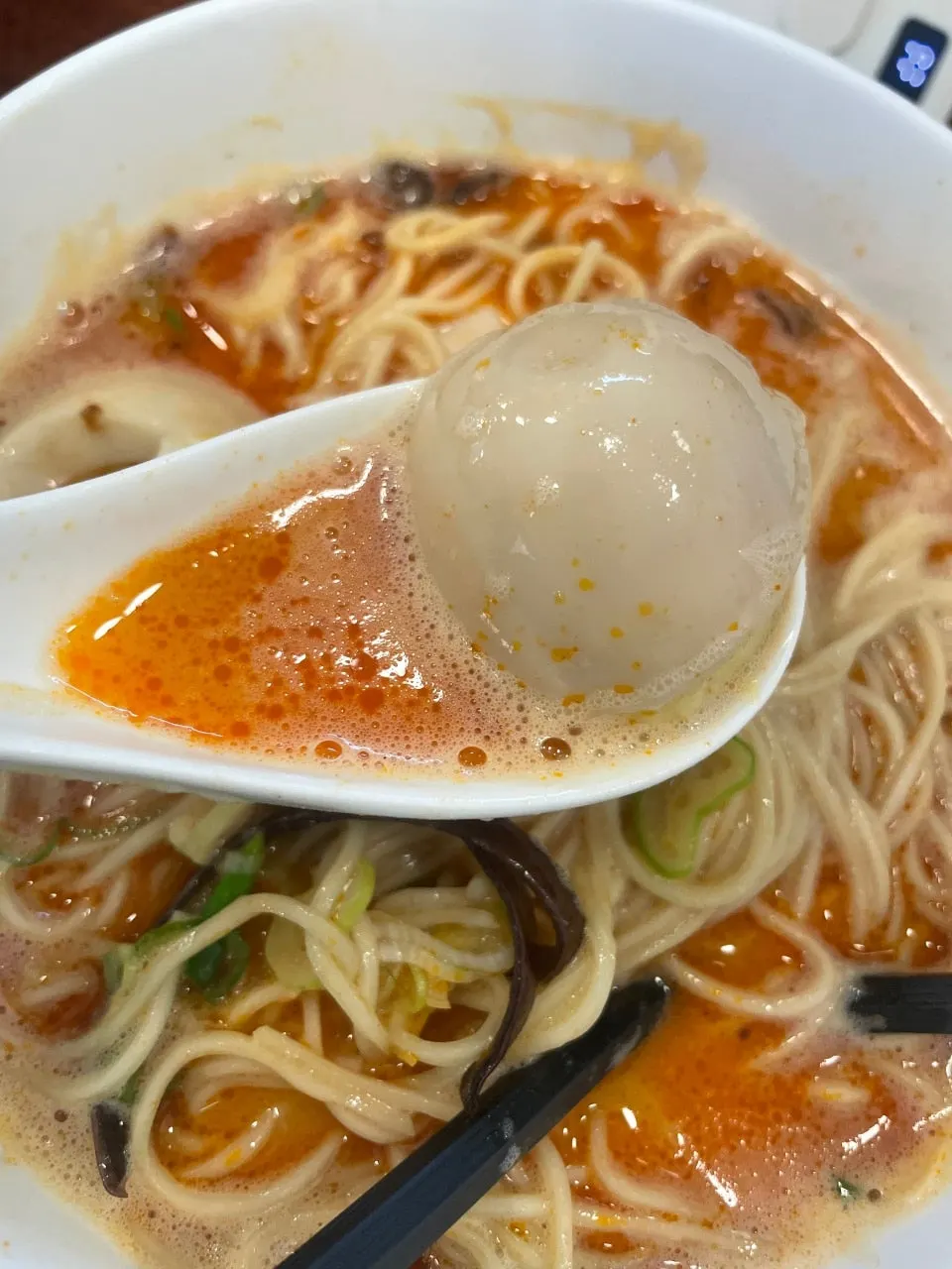 국물까지 비운 라멘 그릇