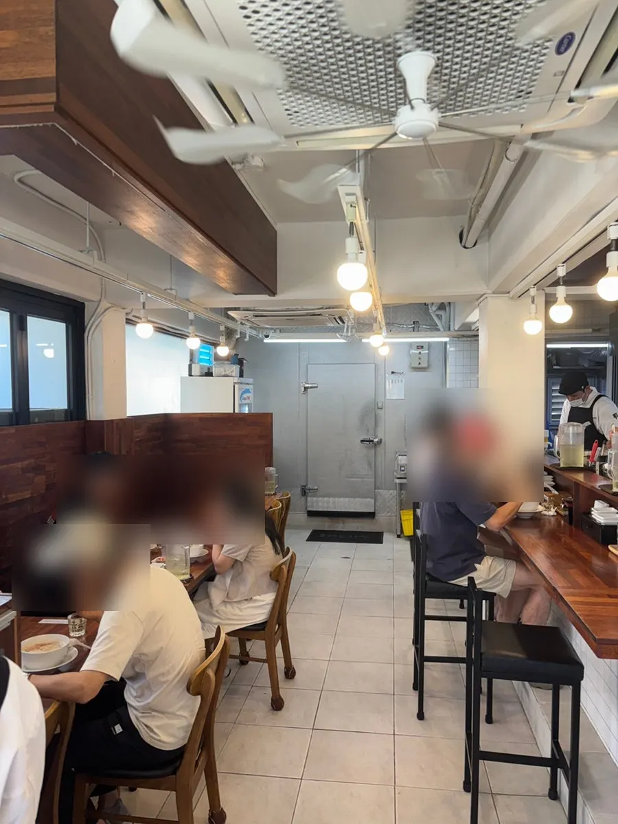 점심시간 오레노라멘 은평점 매장 내부