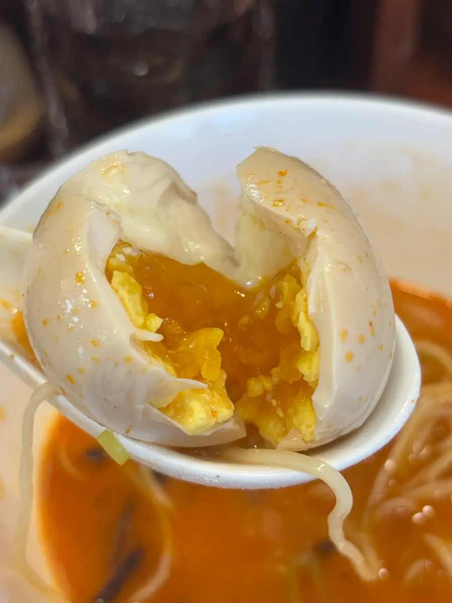 붉은 국물의 카라빠이탄