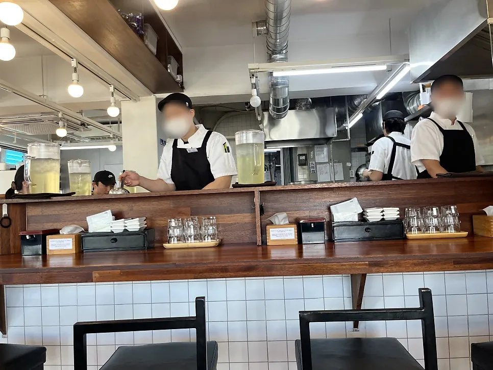 View of the table seating at Oreno Ramen Eunpyeong