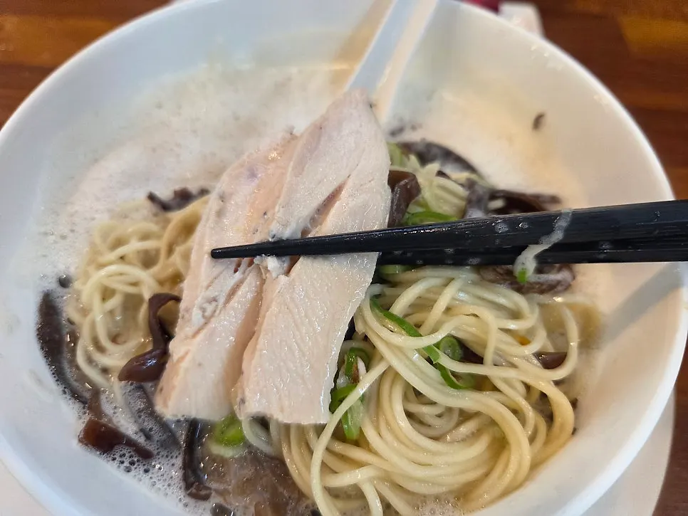 Chicken breast topping on the ramen