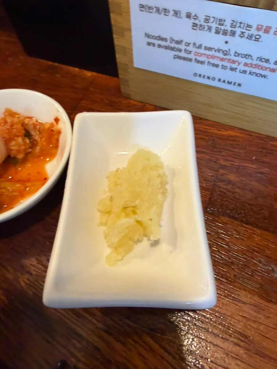 마늘 추가한 오레노라멘 강남점 라멘