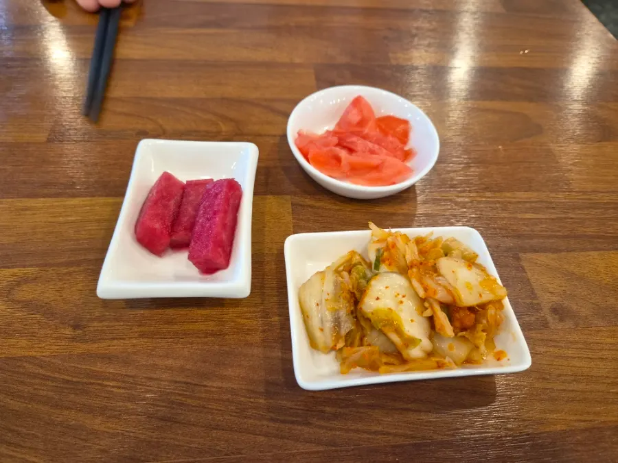 삿포로 생맥주 300ml 한 잔