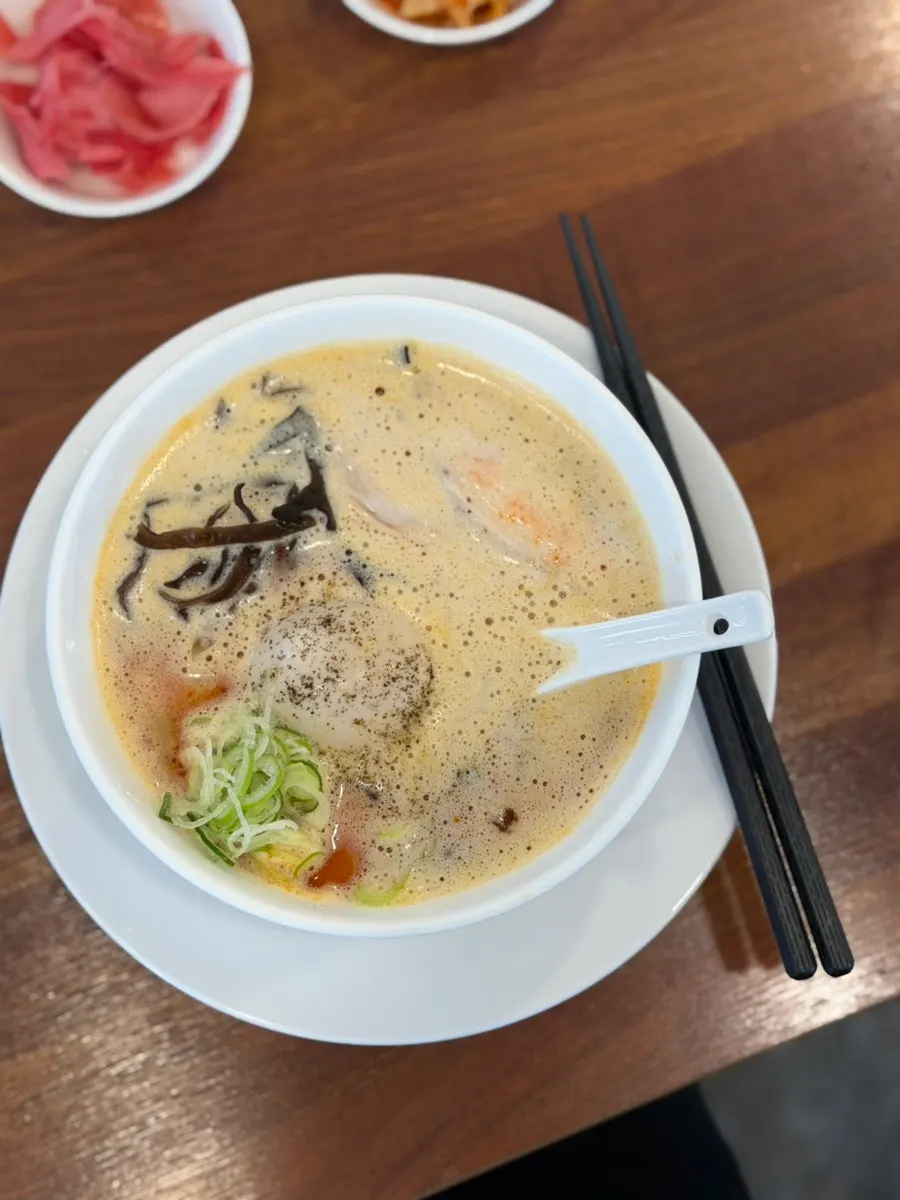 간장에 재운 반숙란 단면