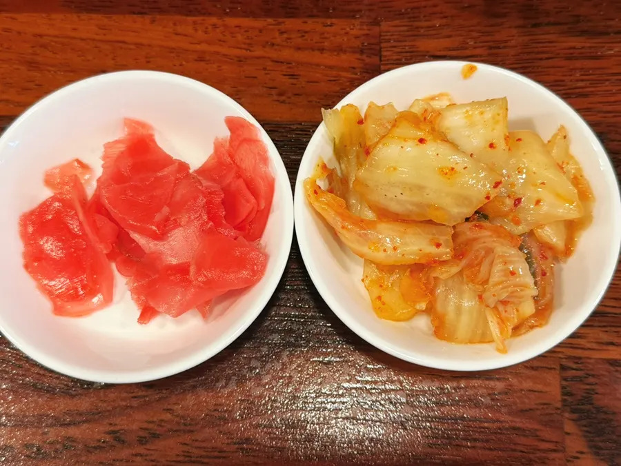 요청해서 받은 초생강과 배추김치