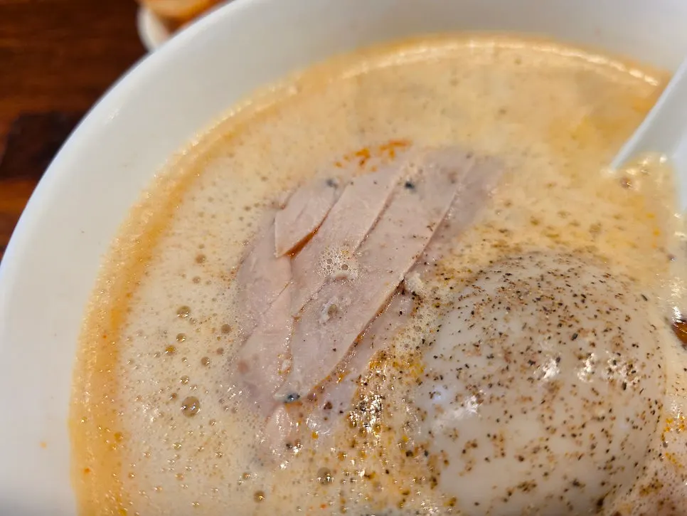 Thin semen noodles coated in broth