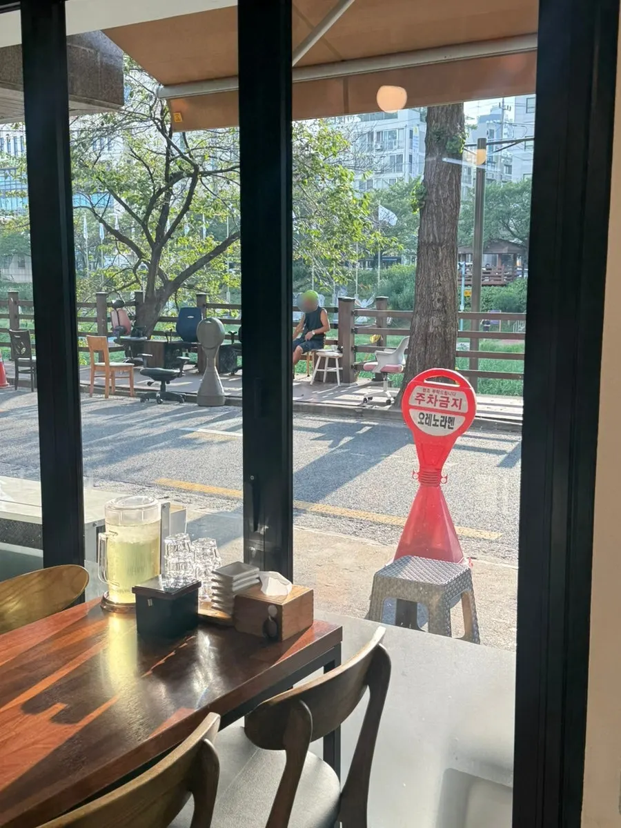 오레노라멘 은평점 앞 불광천 풍경