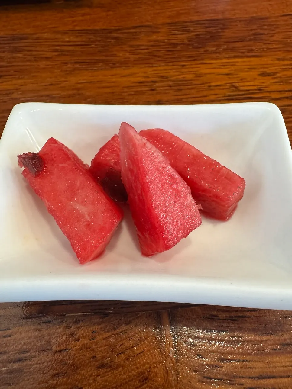 Thick-cut red radish pickles