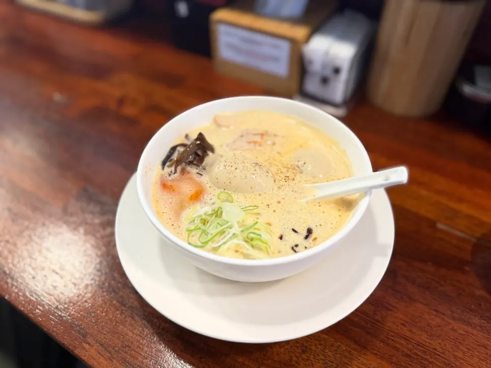 Exterior of the building housing Oreno Ramen Gangnam