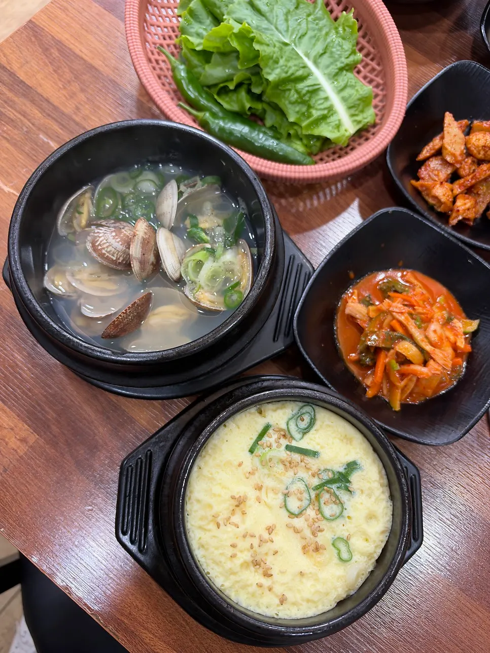 Spicy clam soup side dish