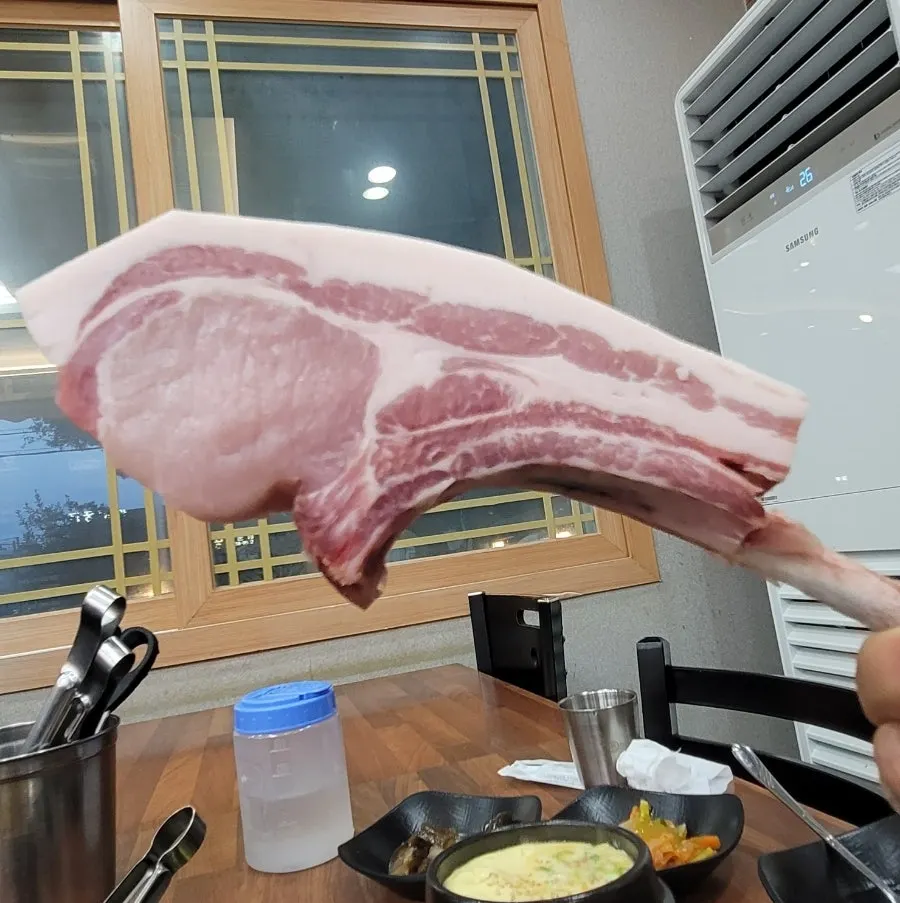 오르막가든 중문본점 흑돼지 반마리 세트