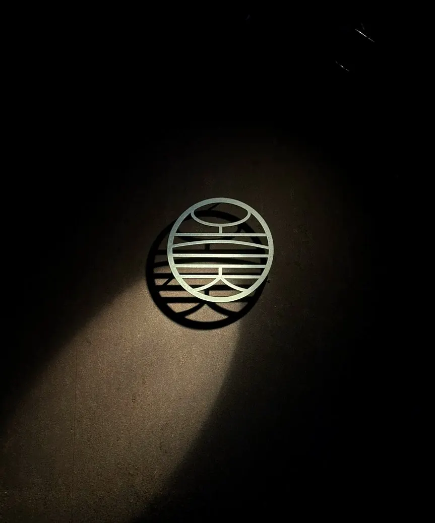 Closing shot of the table at Orot Robata on a weekend evening
