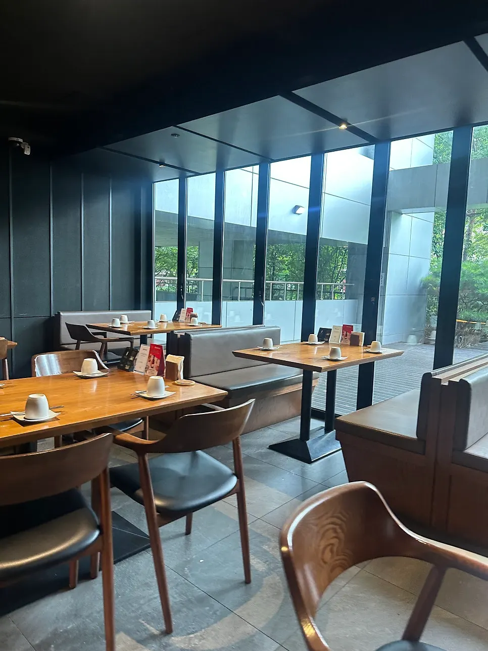 Orot Robata dining room on a weekend evening visit