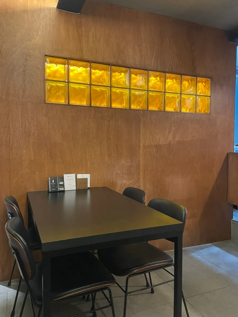Evening table setup at Orot Silbi