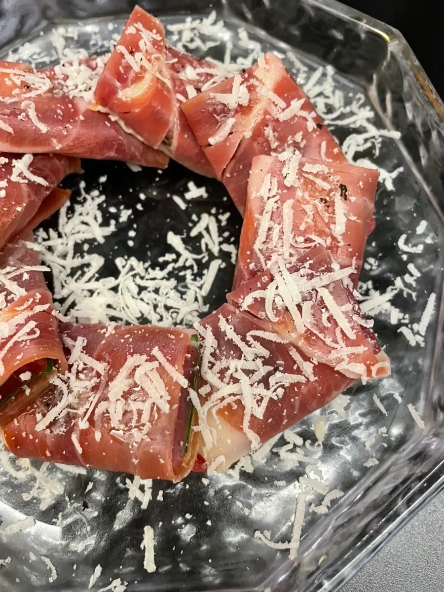 Jamón tuna wrapped tuna dish
