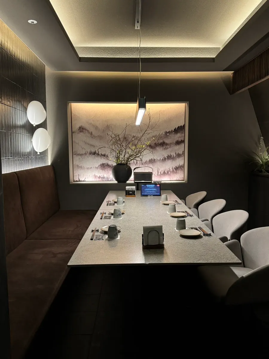 Interior of a private room at Osa Cheongdam