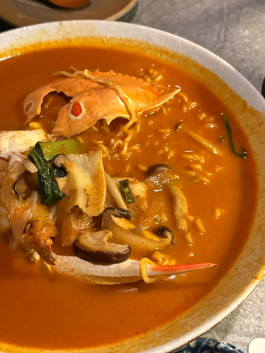 꿀과 피칸을 올린 모찌리도후