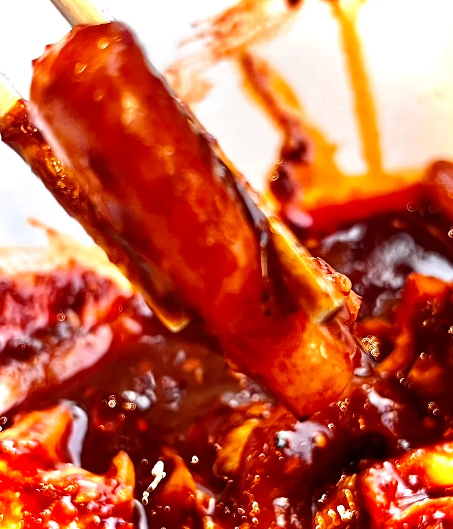 Mild-spice squid stir-fry with thick squid pieces