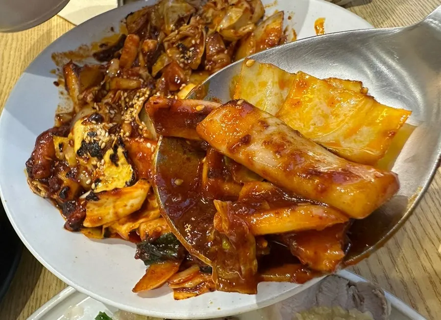 A plate of smoky stir-fried squid