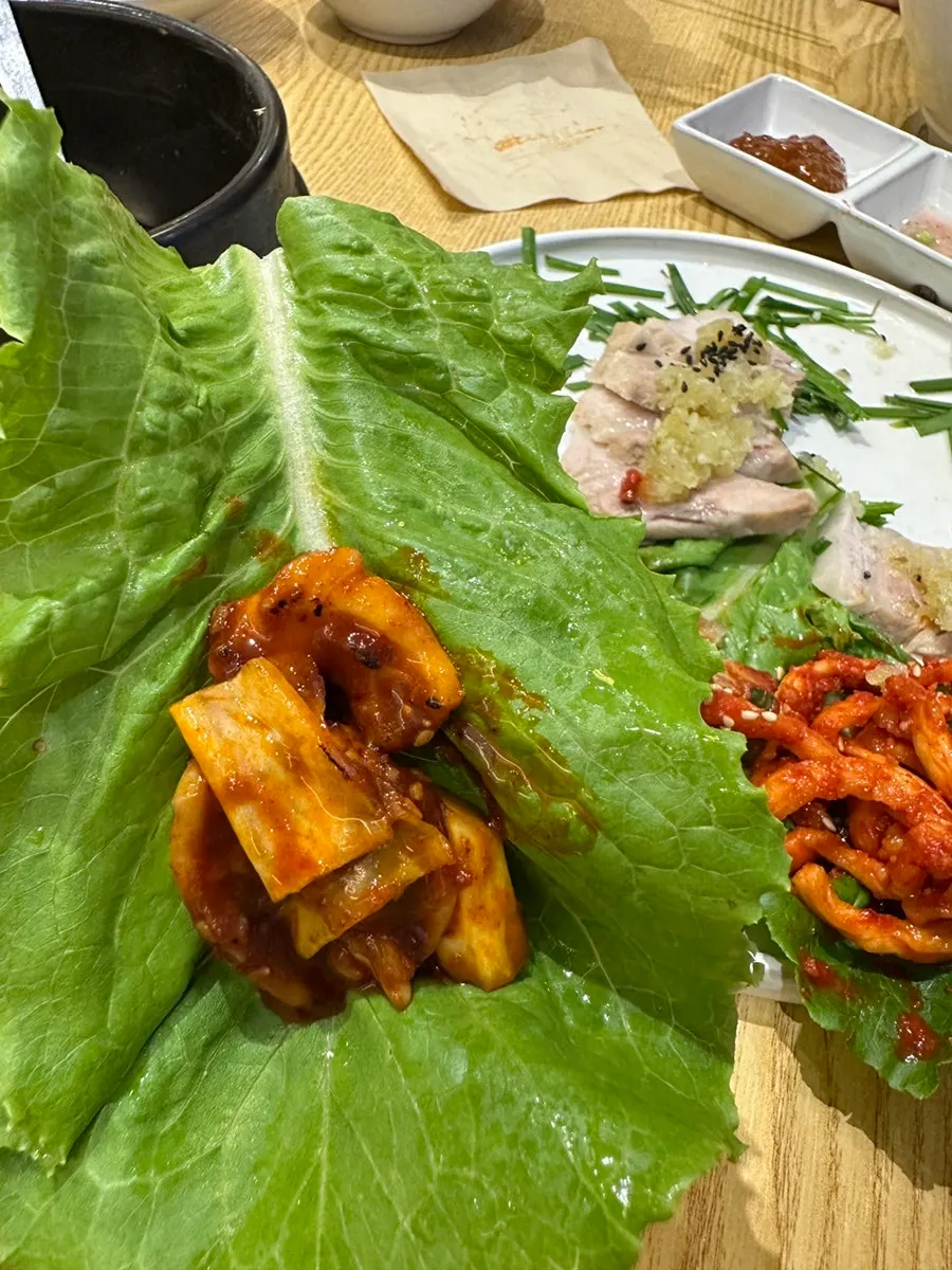 Stir-fried squid piled on top of rice