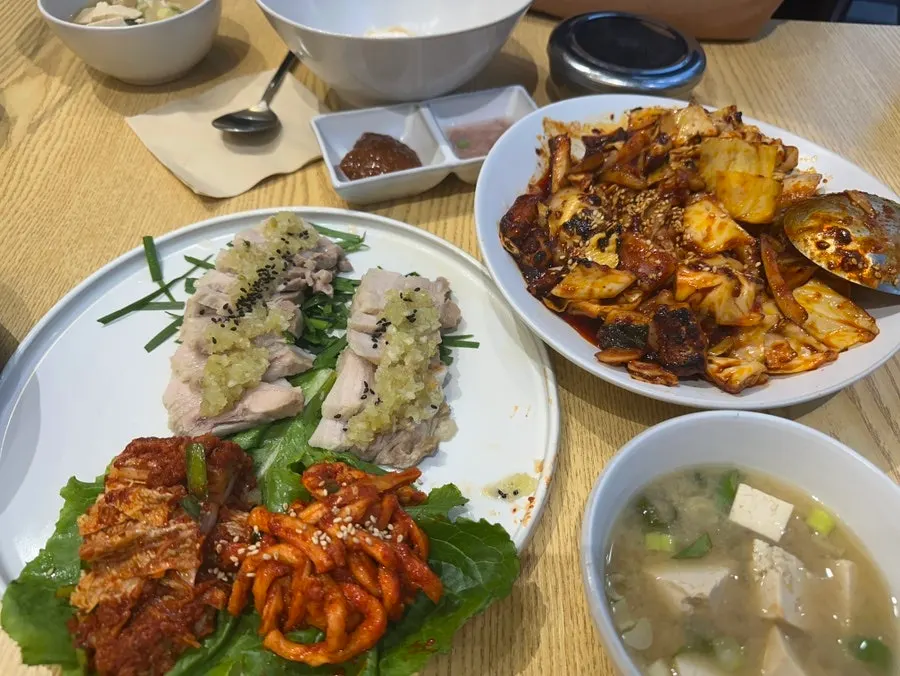 Ossam Set Meal spread, ideal for alternating bites