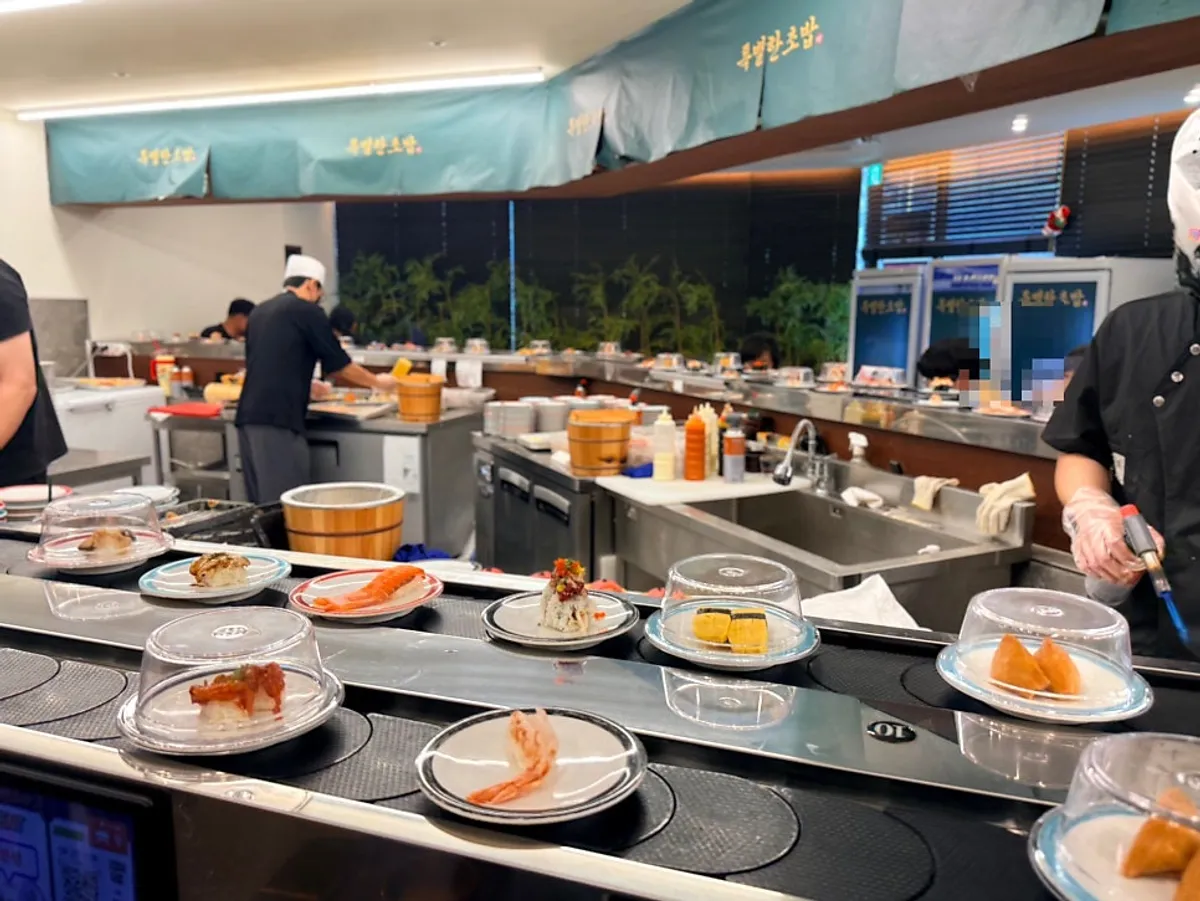 A plate of sushi at Special Sushi Osan Branch