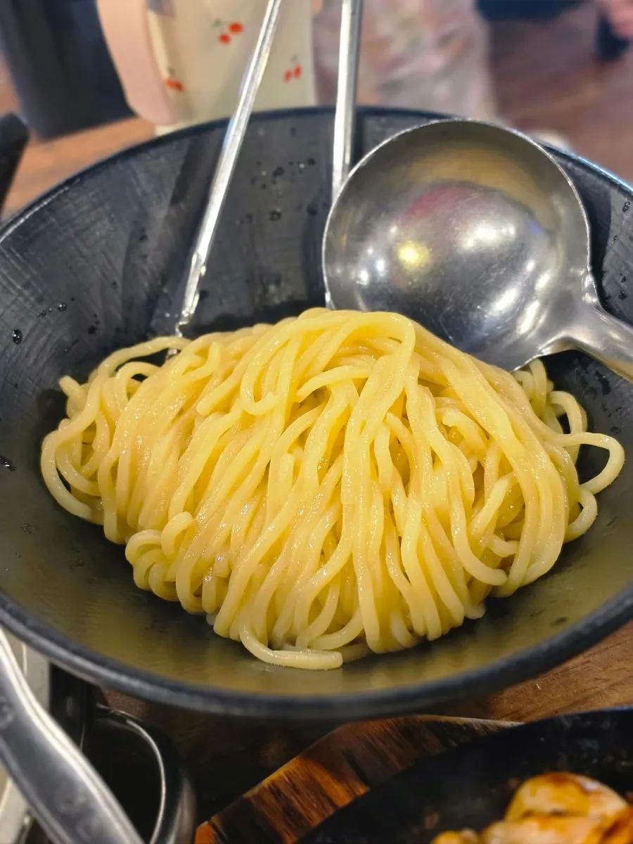 돌짜장 색감 비교 사진