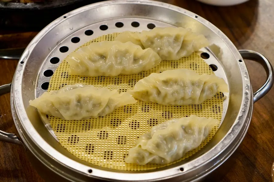 Dami Sik’s basic side dishes and green onion kimchi