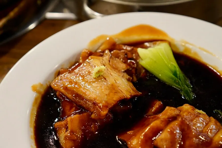 Stone-pot jjajang sauce and free rice