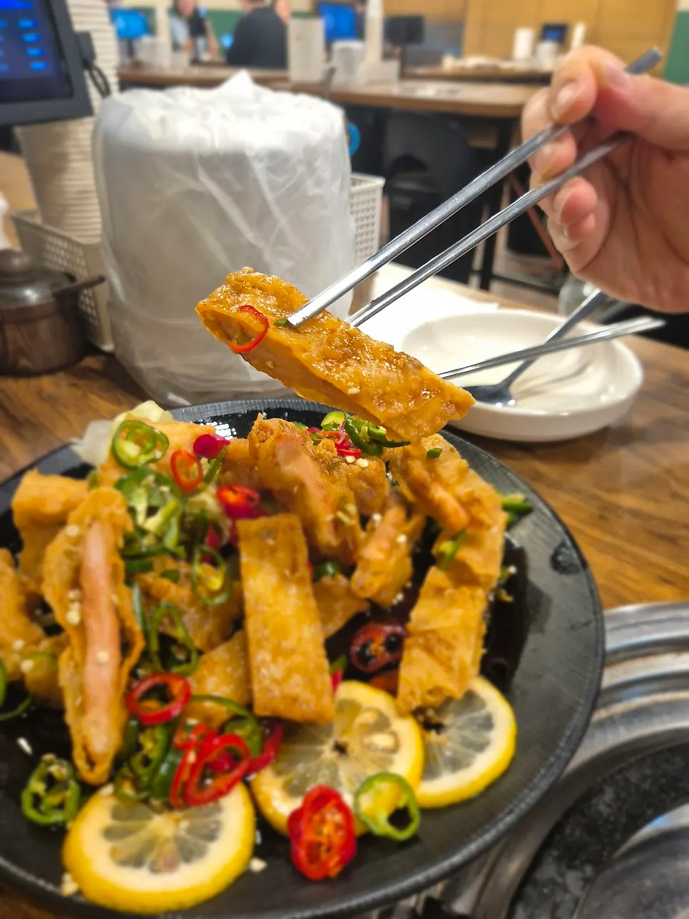 Dami Sik's yuringi with tangy sauce