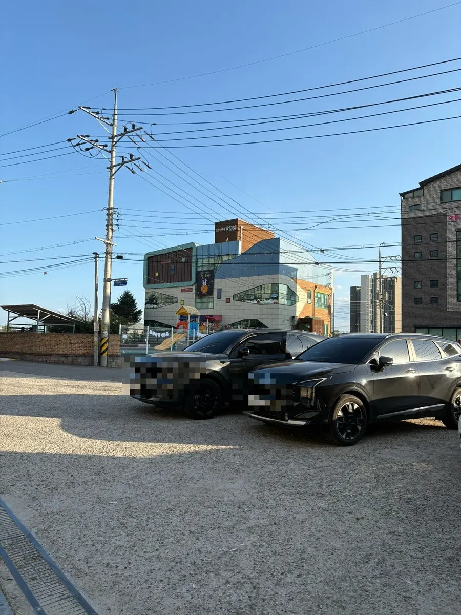 다미식 옆 공터 주차공간