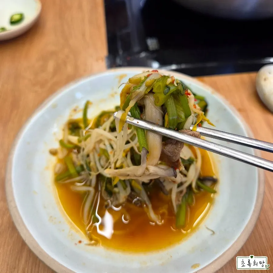 Saus kecap fermentasi dengan cabai
