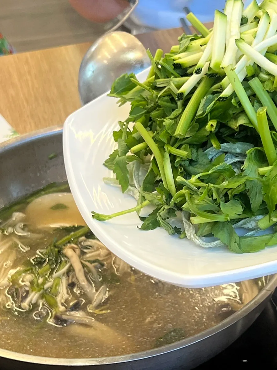 Octopus-chive-minari pancake topped with octopus