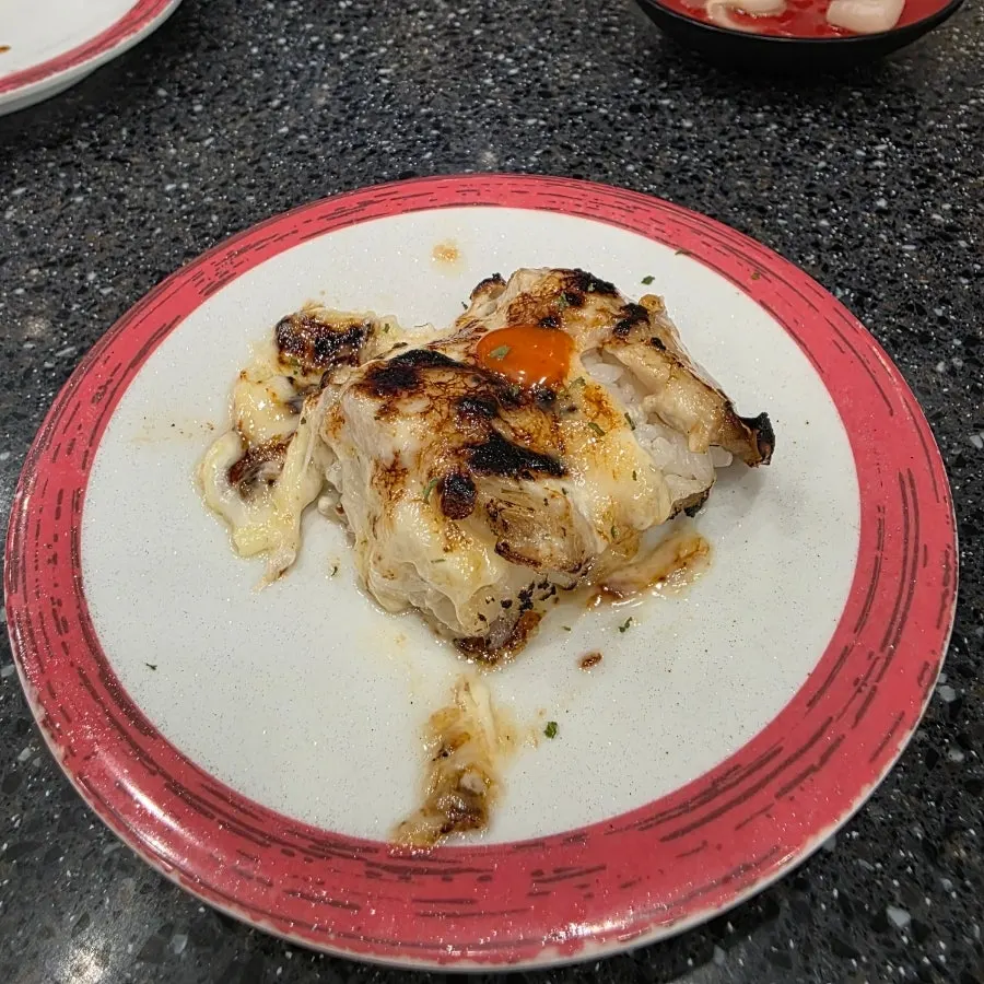 Egg-shrimp cheese steak sushi