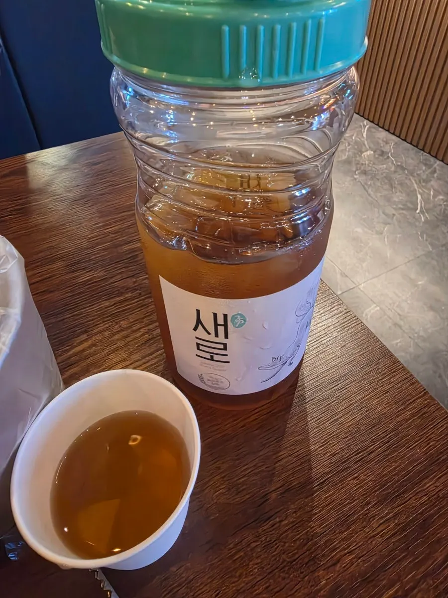Generous complimentary snack