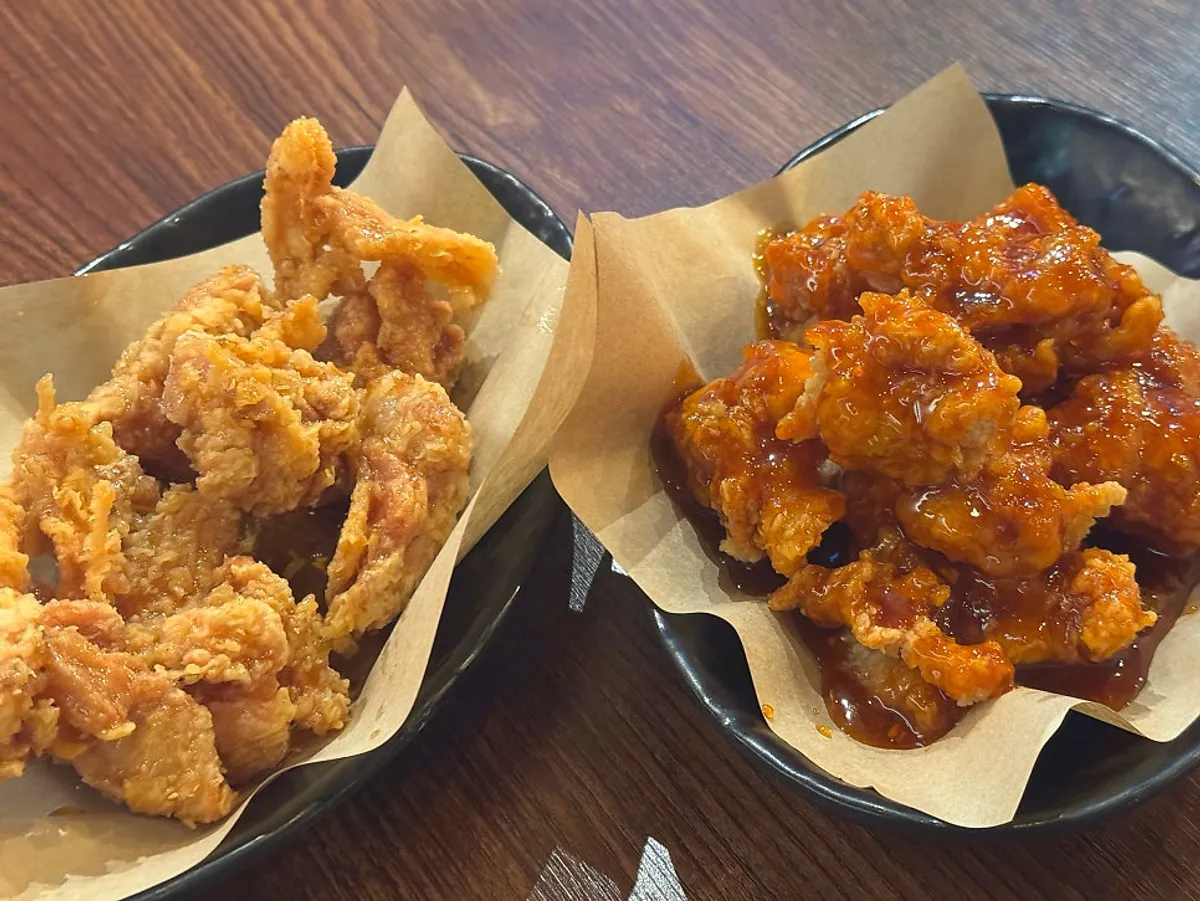 수제 순살 반반 치킨 클로즈업