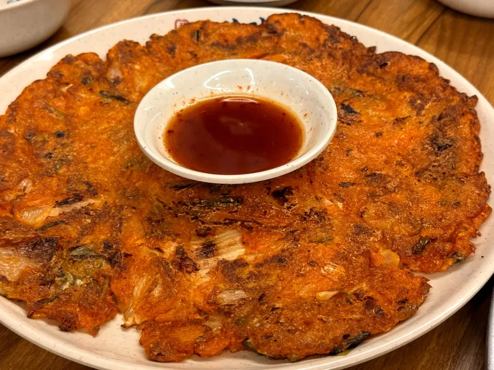Bossam spread at Obongjip Samseong Branch