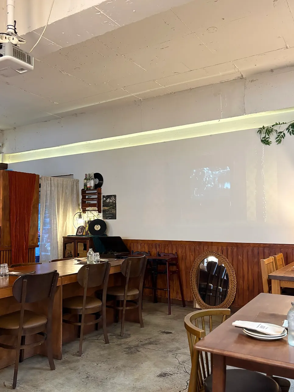 Interior decor of Oseuseu