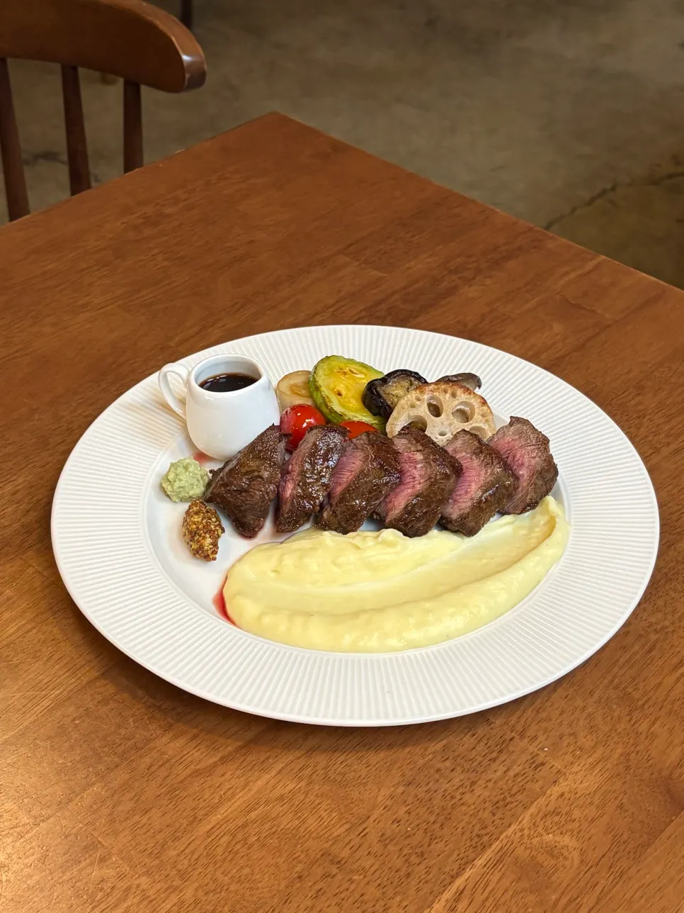 House steak 220g plated