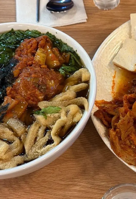 김치우동 메뉴