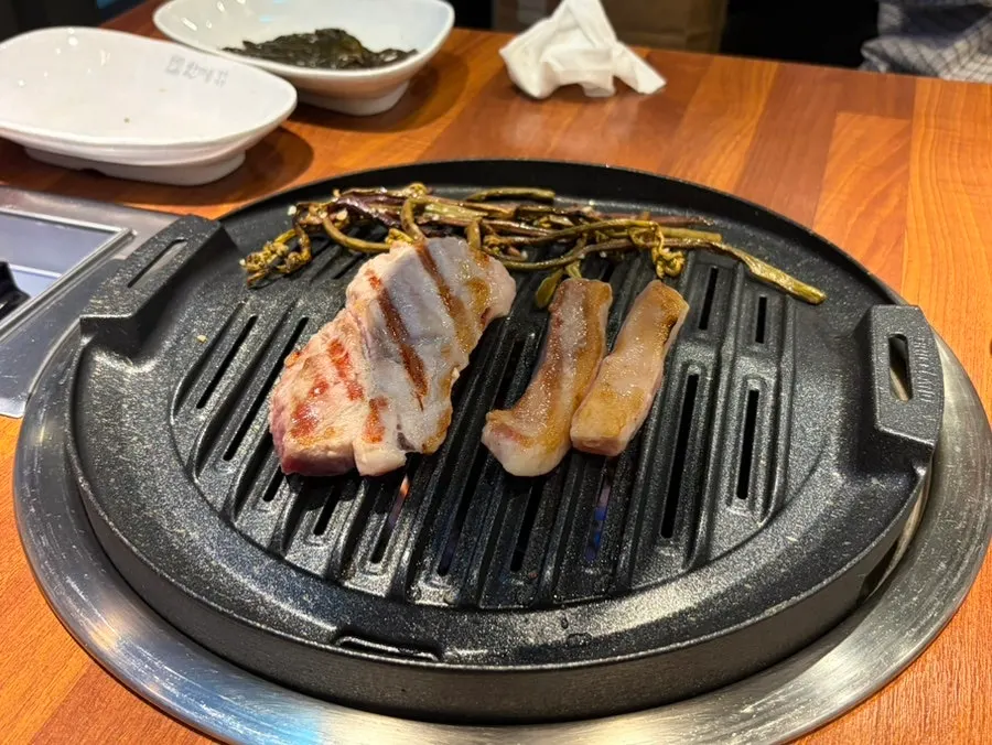 Plate of thick-cut pork with various cuts
