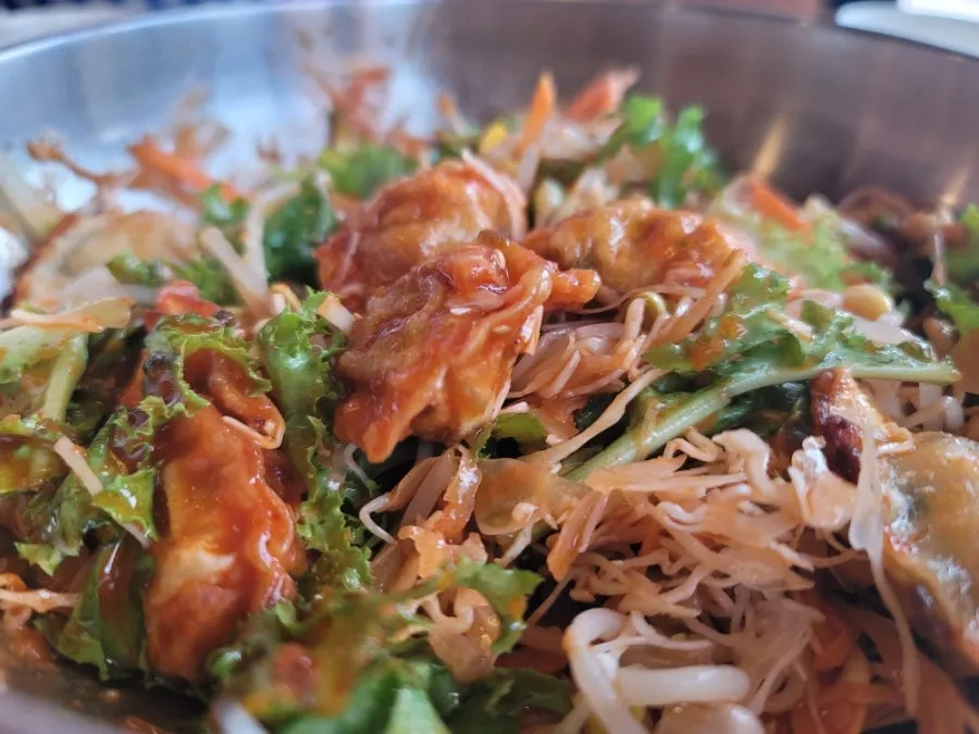Bibim mandu in sweet-spicy sauce